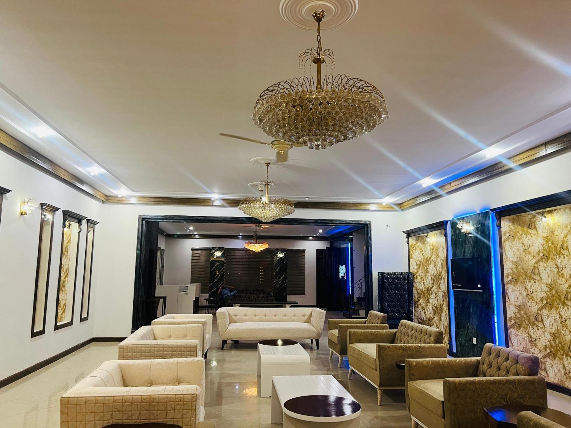 איסלמאבד Royal Serena Residency מראה חיצוני תמונה